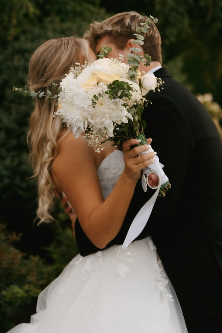 Camila & Andres — The Glass Venue
